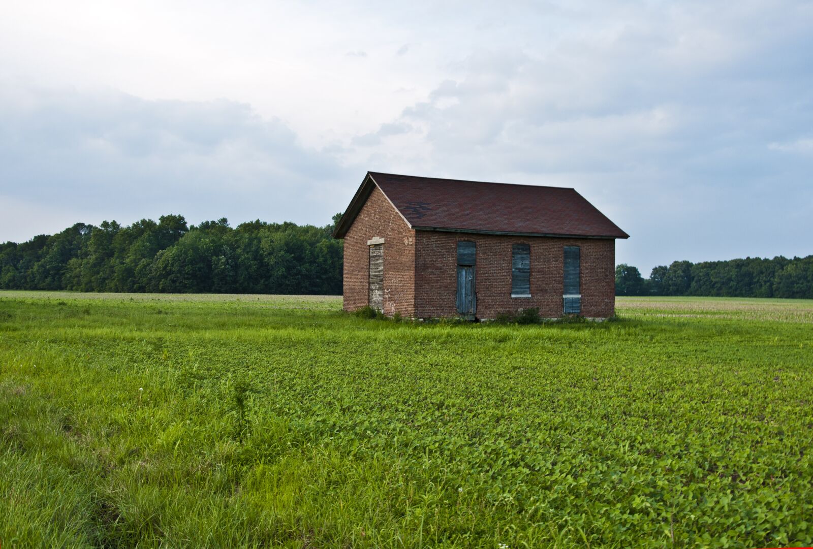 Nikon D90 sample photo. Barn, grass, farm photography