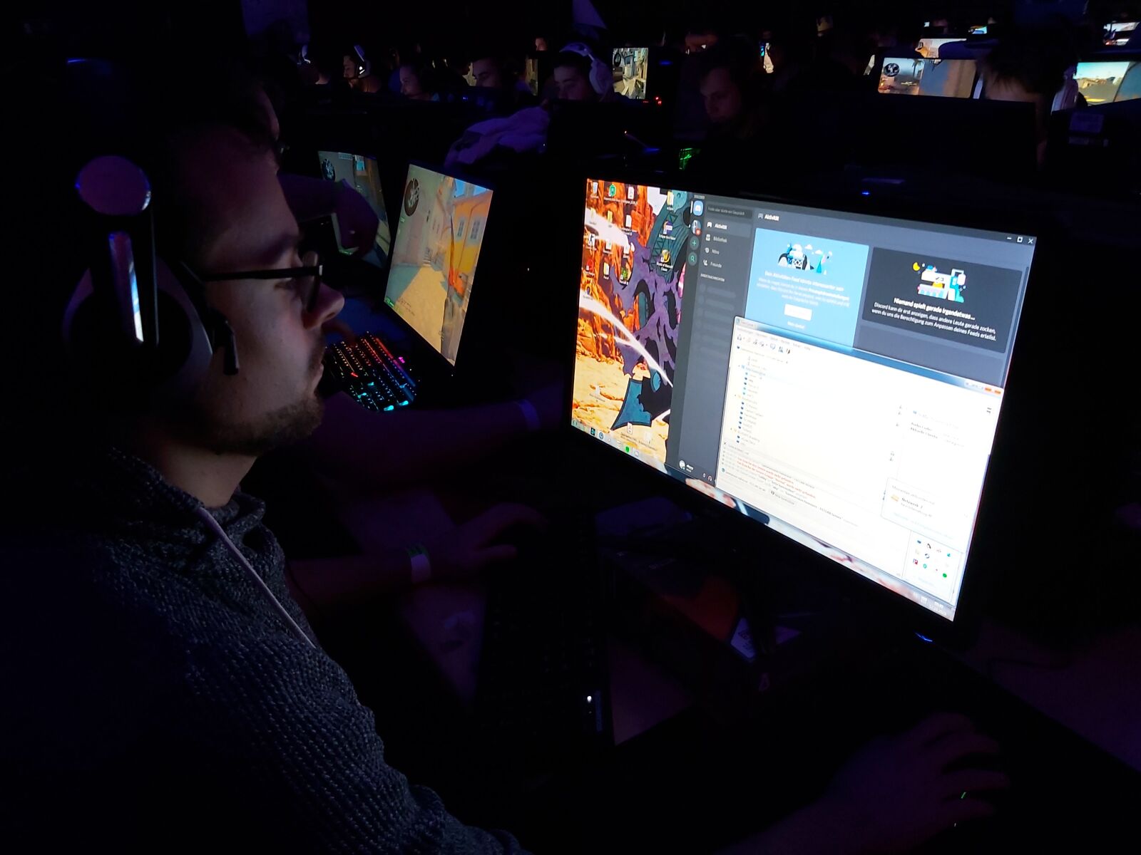 Samsung Galaxy A70 sample photo. Gaming, esport, lan party photography