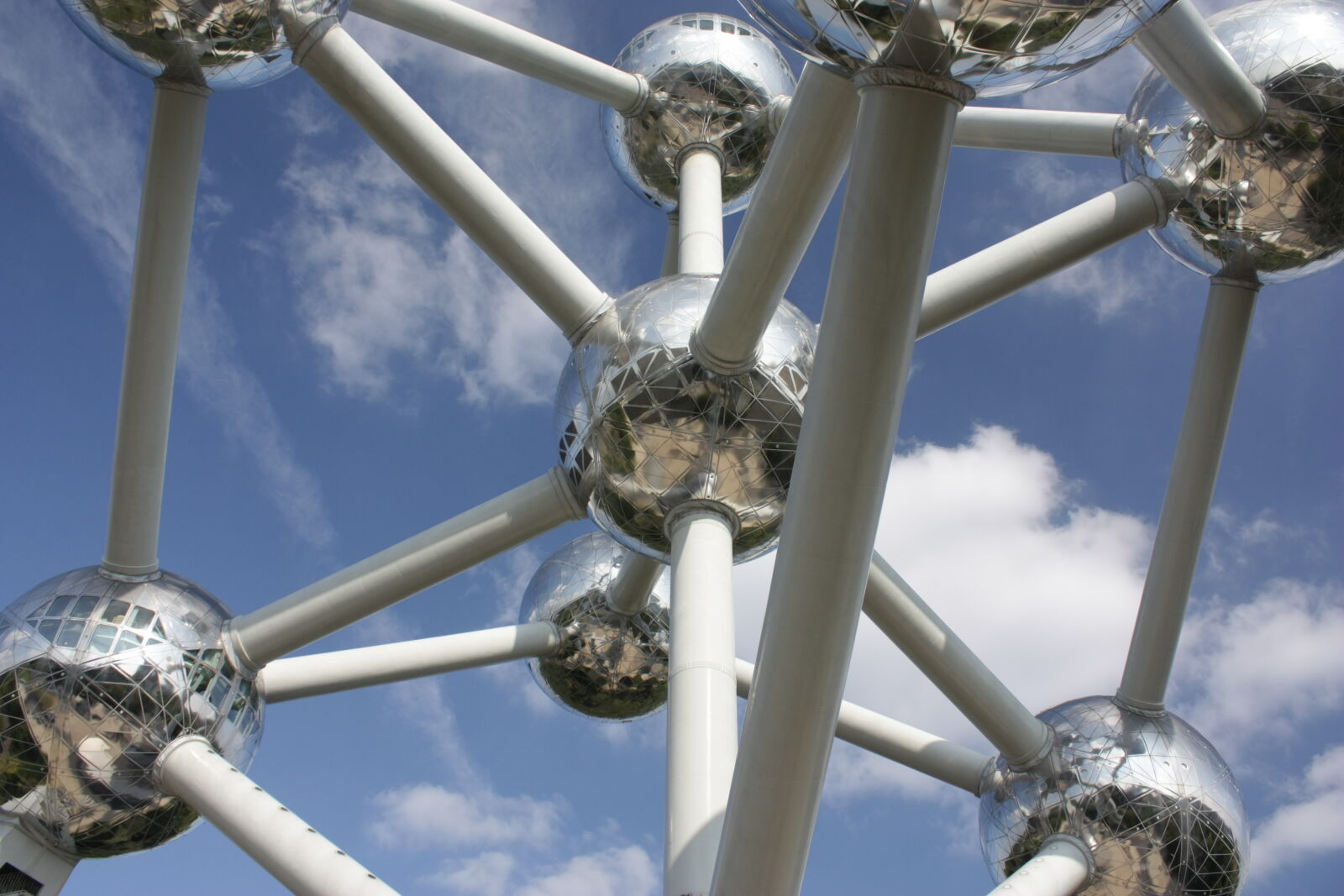 Canon EOS 450D (EOS Rebel XSi / EOS Kiss X2) sample photo. Atomium, belgium, brussels, monument photography