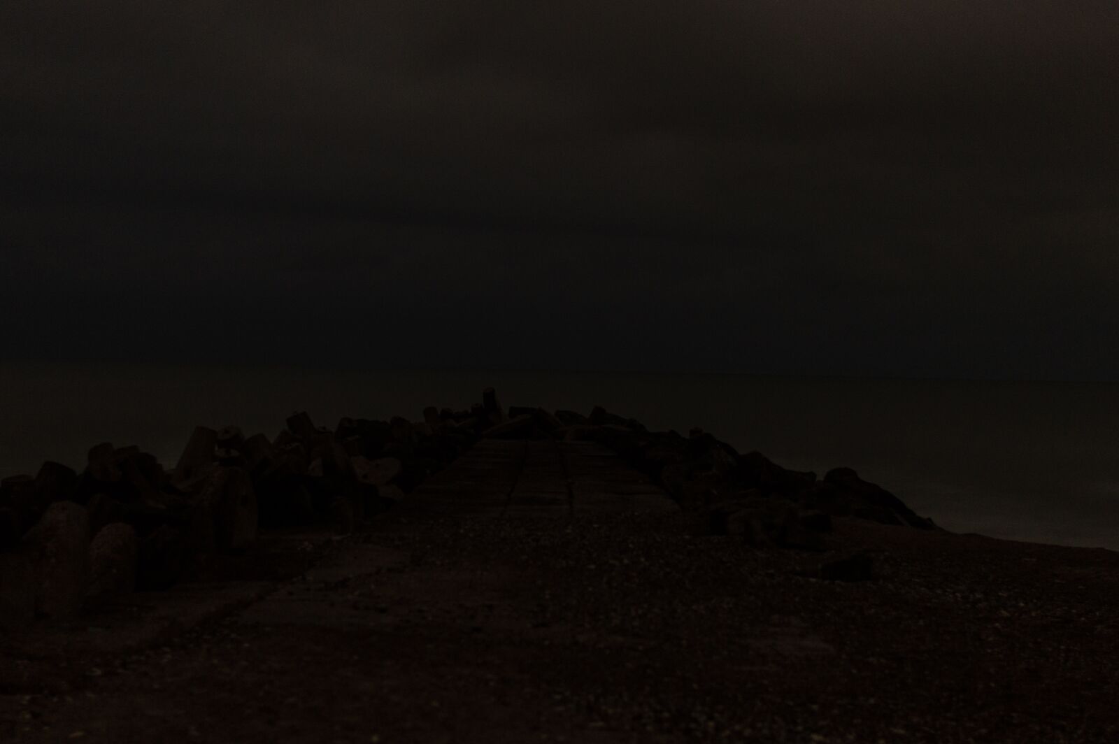 Nikon D3200 sample photo. Night, sea, breakwater photography