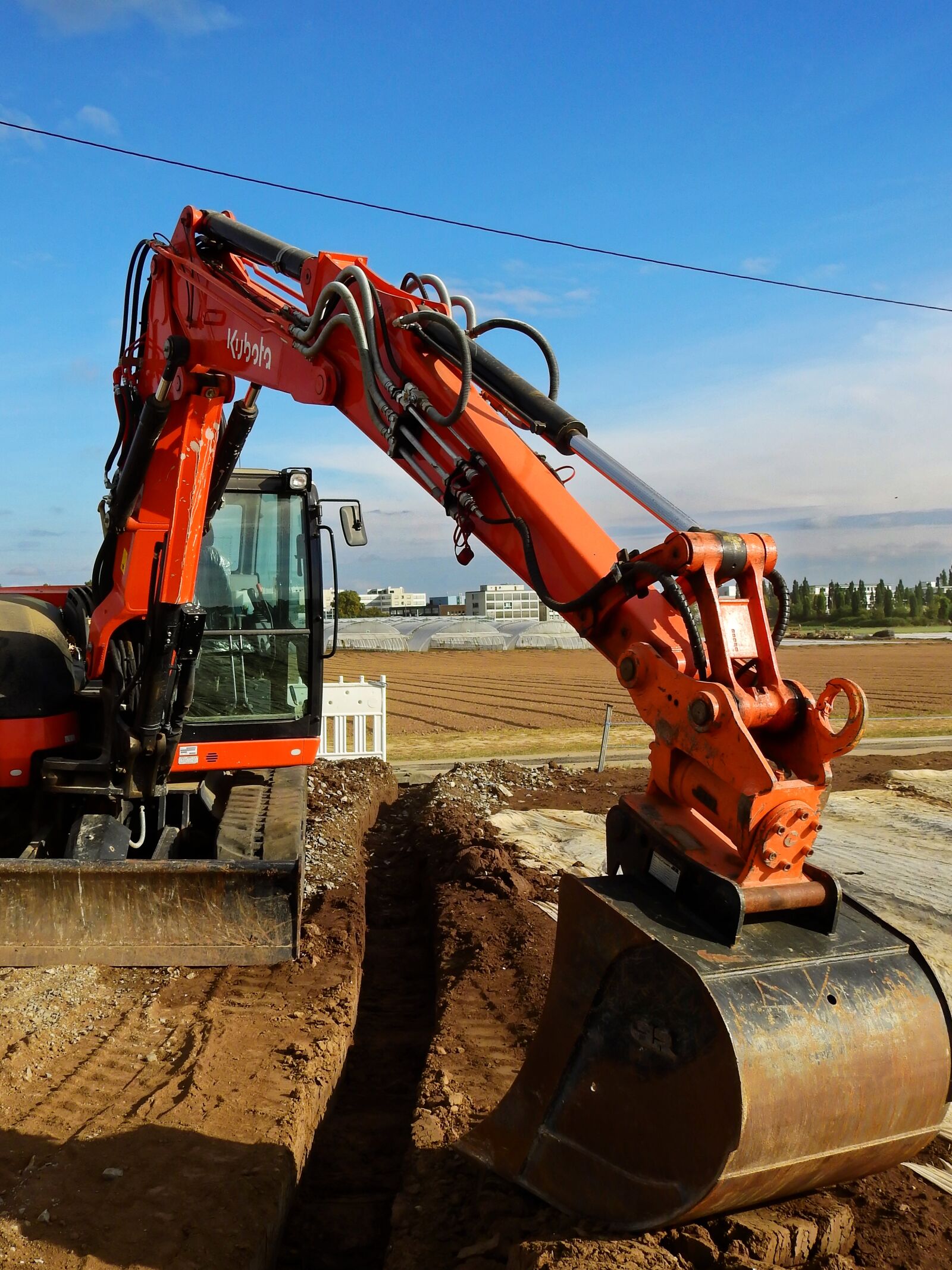 Nikon Coolpix P900 sample photo. Excavators, machine, construction machine photography