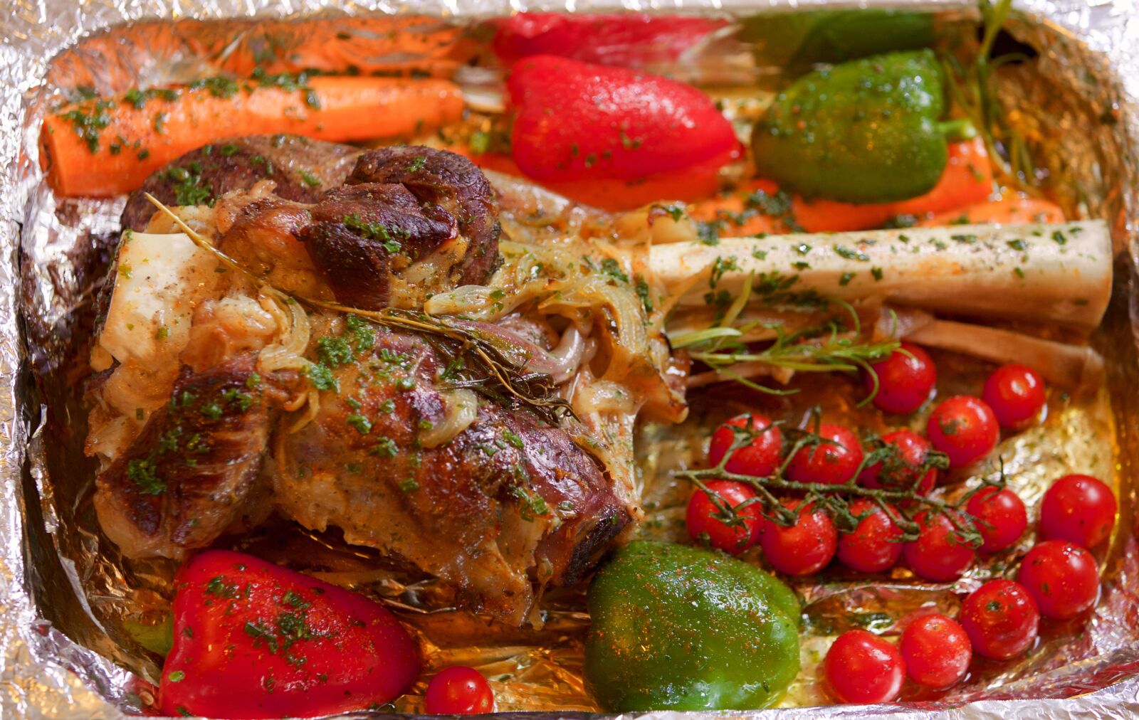 Canon EOS 5D Mark III sample photo. Leg of lamb, tjena-kitchen photography