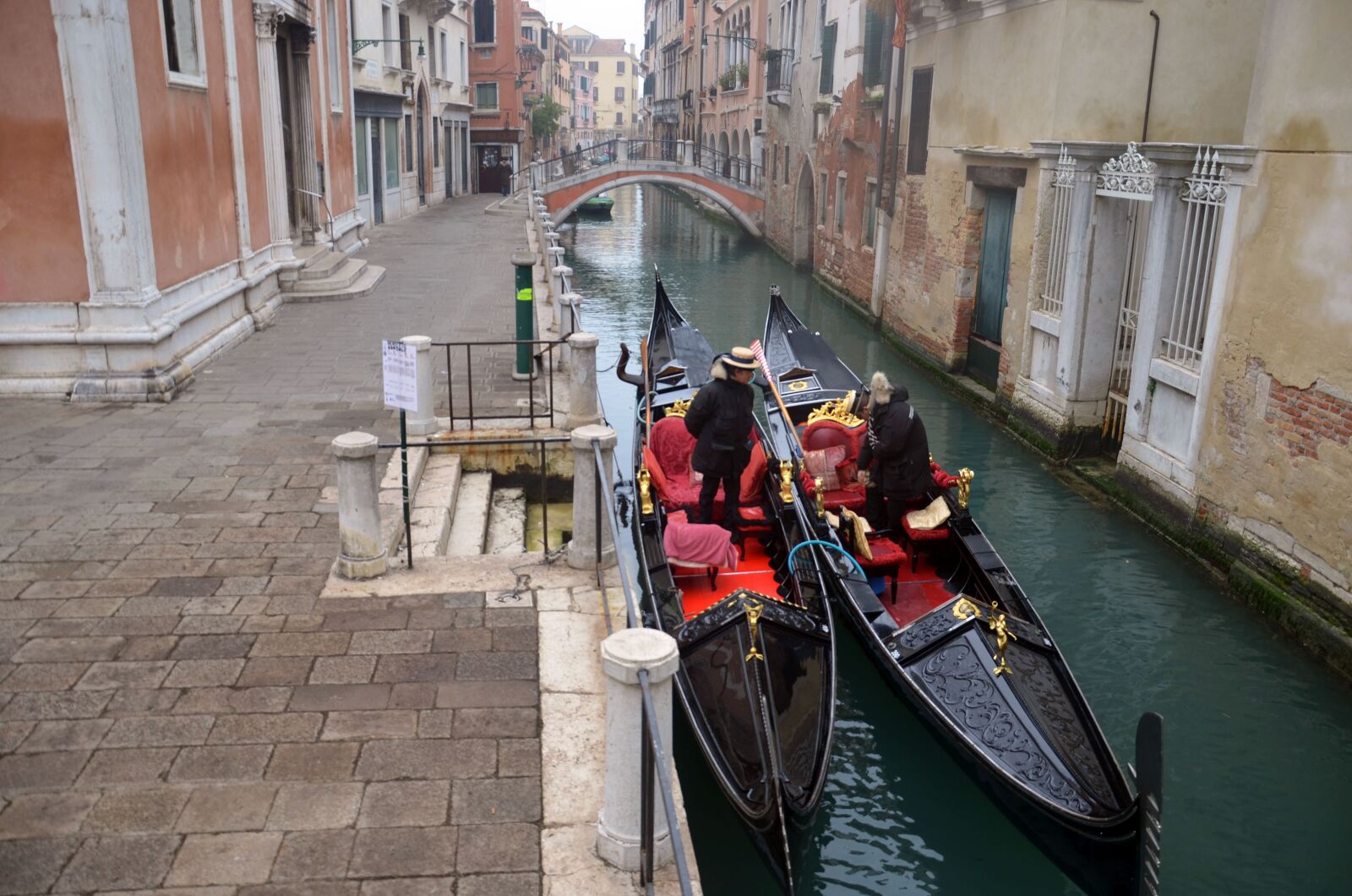 Nikon D7000 sample photo. Gondolas, venice, laguna photography