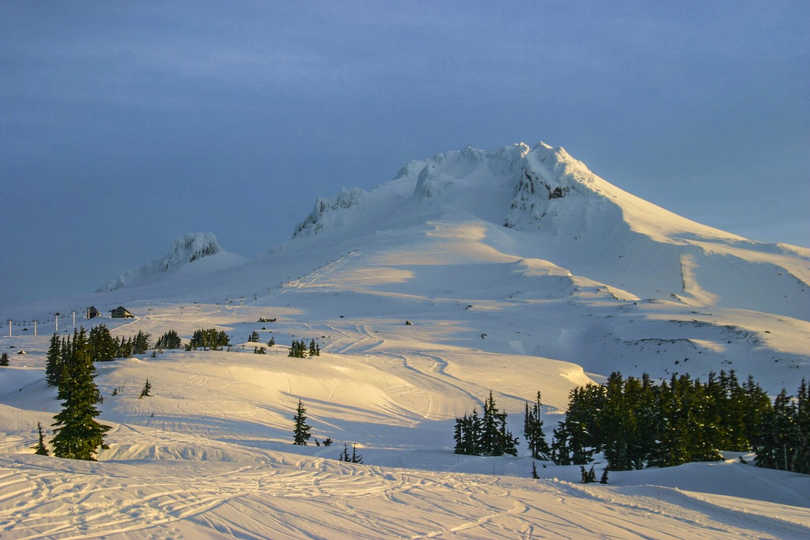 Canon EOS 10D sample photo. Mount hood, snow, mountains photography