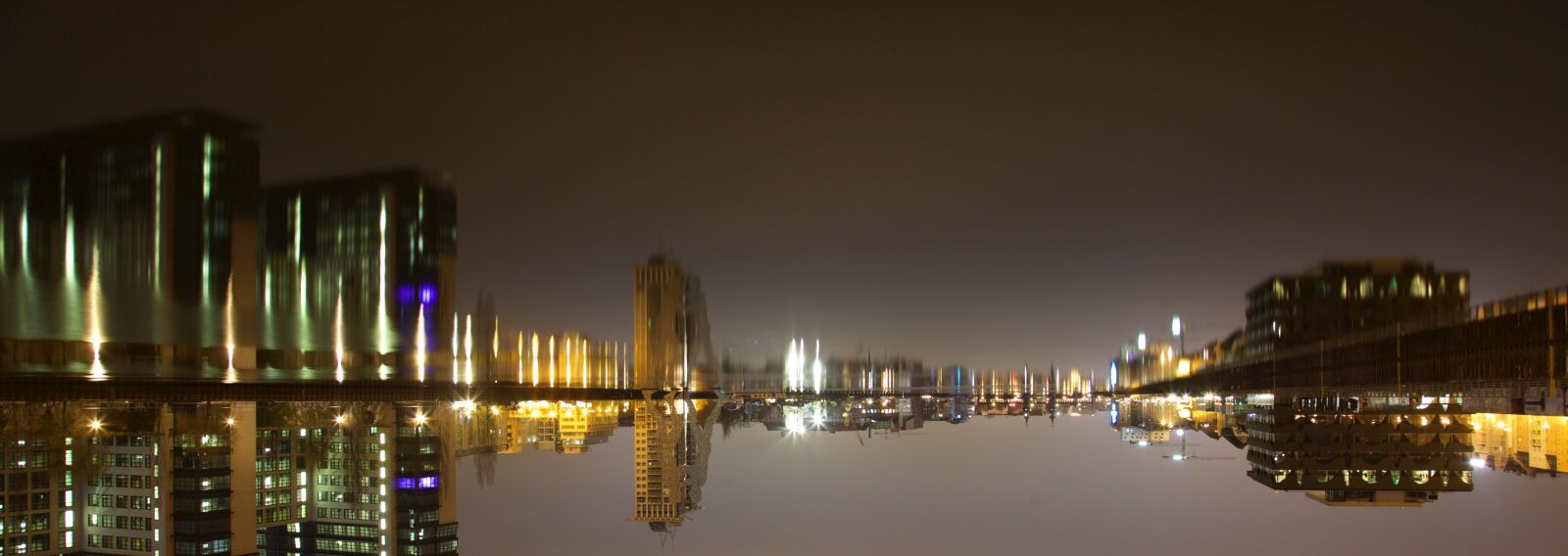 Canon EOS 5D Mark II sample photo. Water, city, night photography