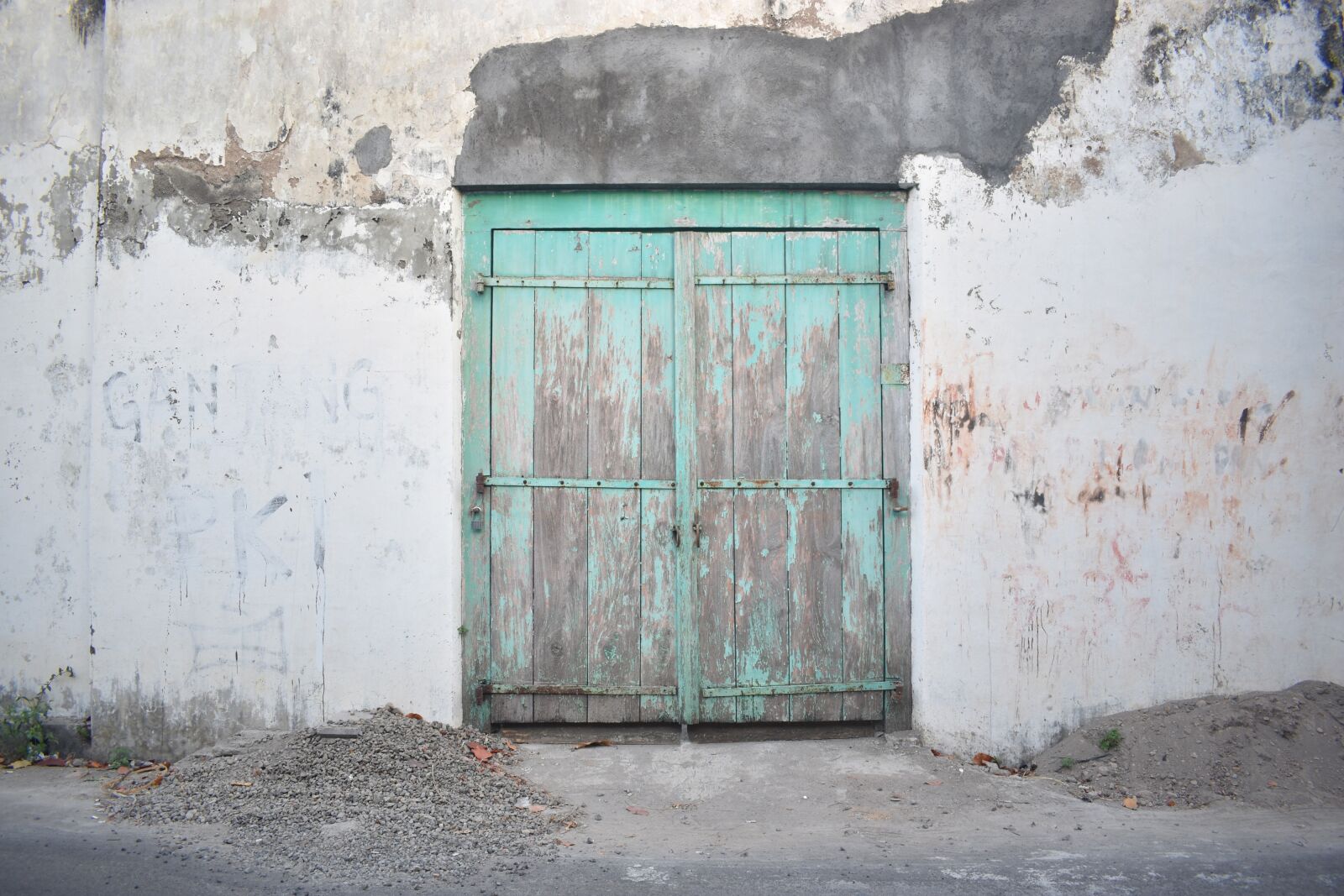 Nikon D3400 sample photo. Gate, closed, closed gate photography