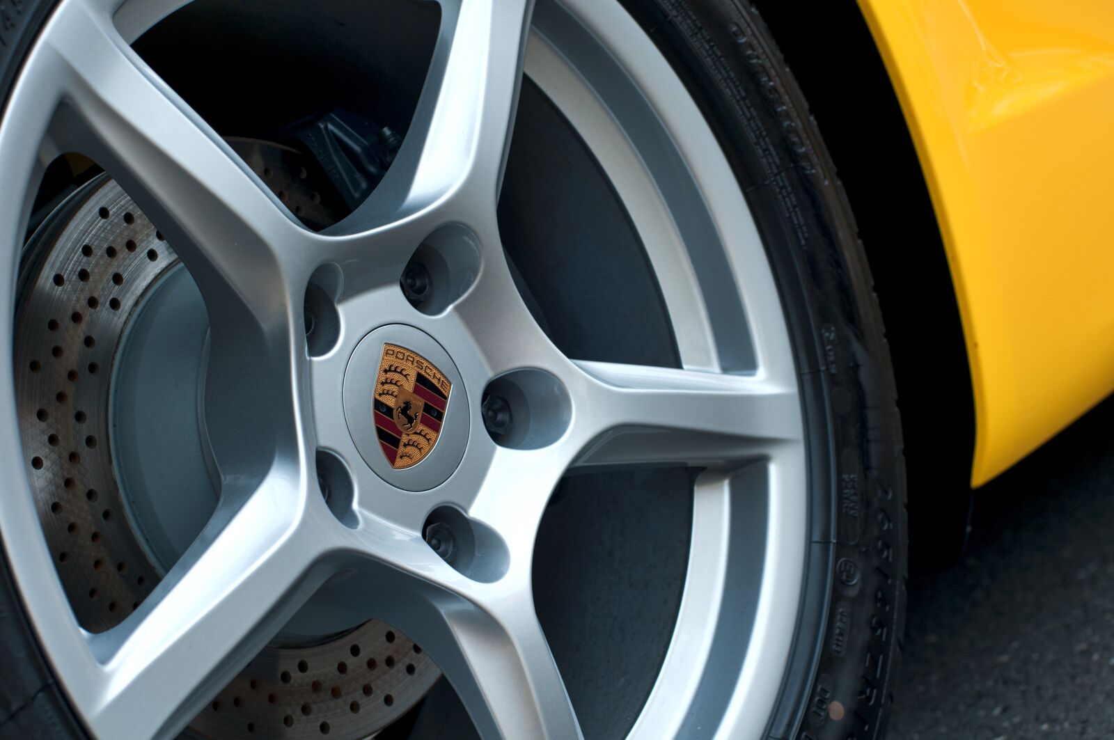 Nikon D300S sample photo. Porsche, boxster, yellow photography