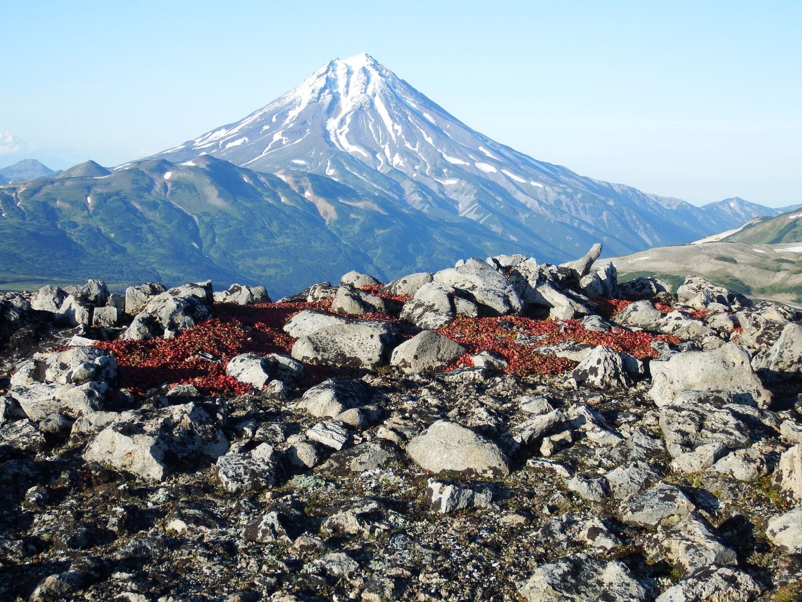 Fujifilm FinePix S1 sample photo. Mountains, volcano, tundra photography