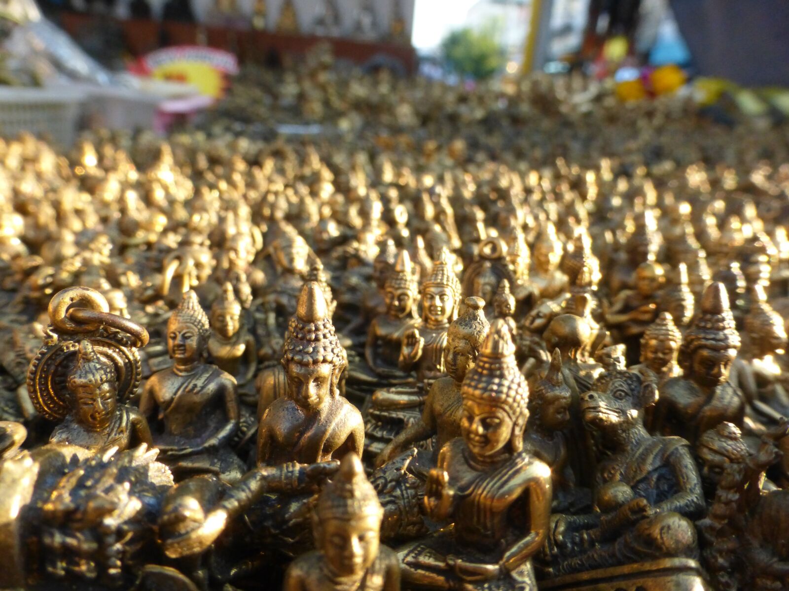 Panasonic DMC-ZS25 sample photo. "Little buddhas, thailand, asia" photography