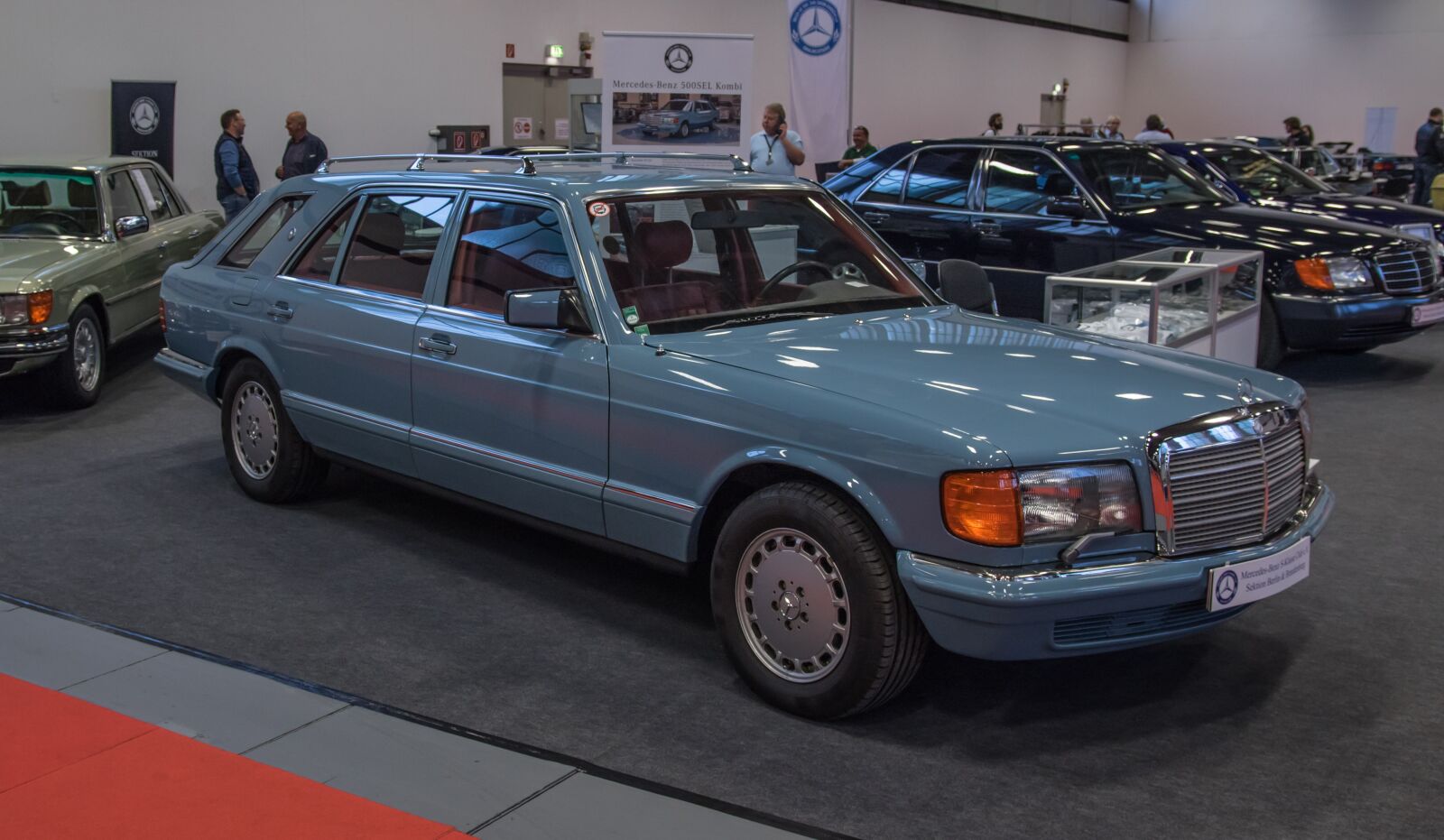 Pentax K-3 sample photo. Mercedes, w126, shooting-break photography