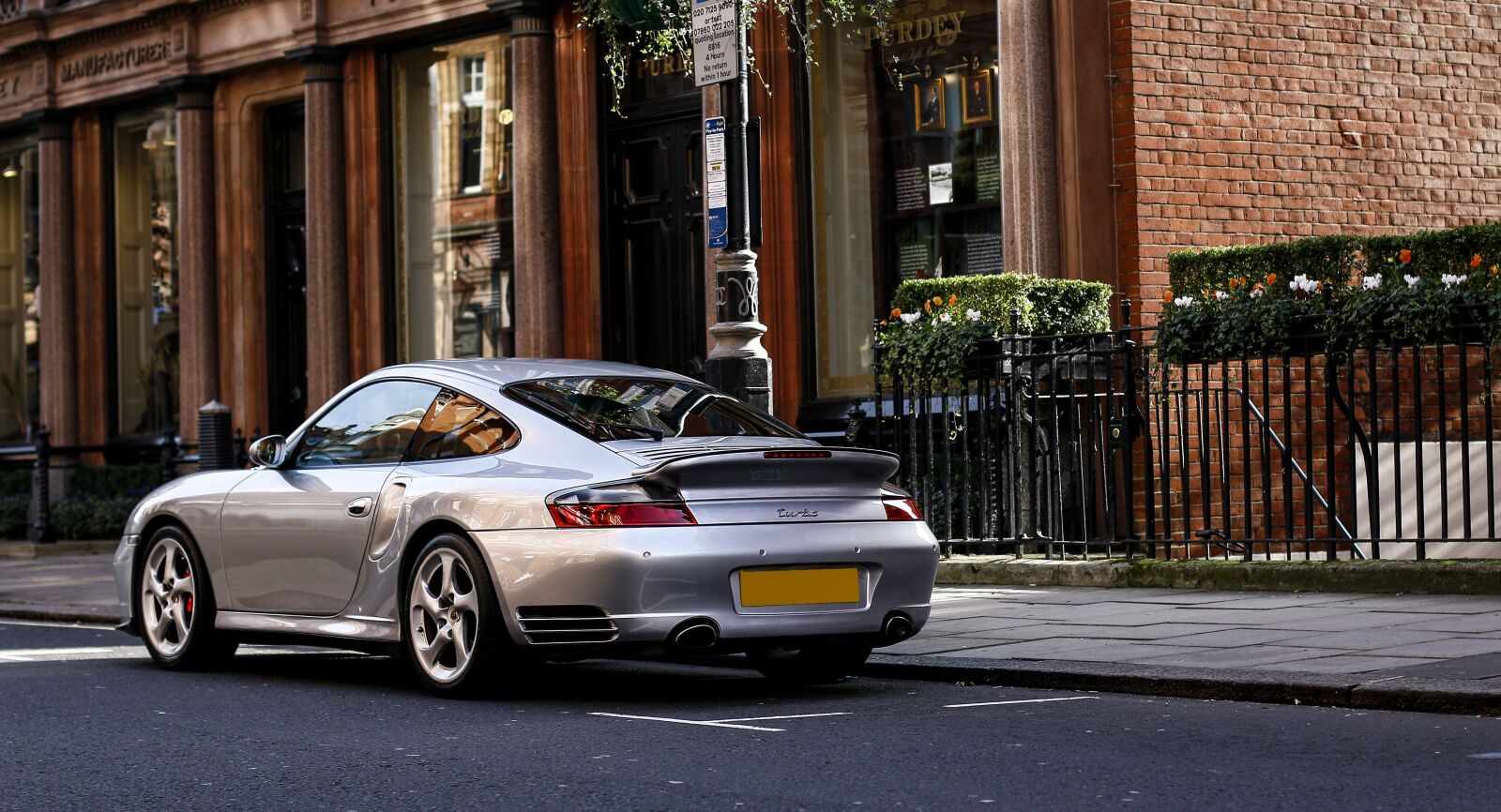 Canon EOS 70D + Canon EF 50mm F1.4 USM sample photo. Porsche 911 turbo, 996, supercar photography