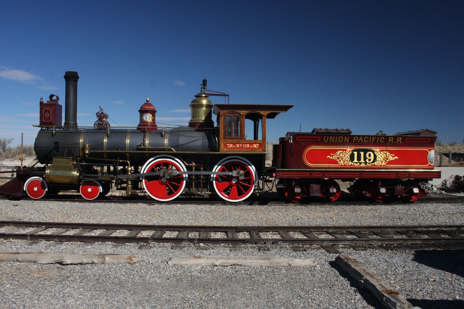 Canon EOS 40D sample photo. Train, transcontinental railroad, 119 photography
