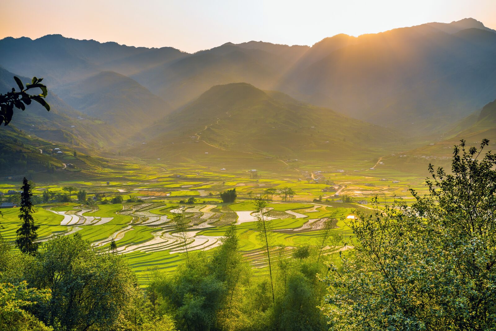 Nikon D610 sample photo. Sunset, valley, agriculture photography