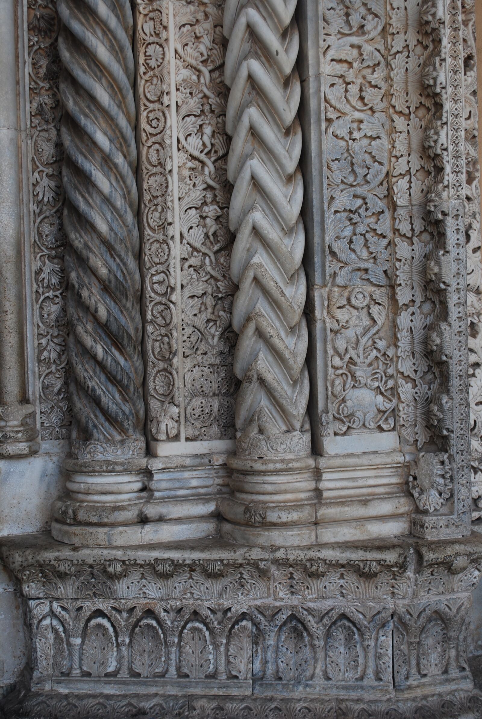 Nikon D60 sample photo. Italy, column, architecture photography