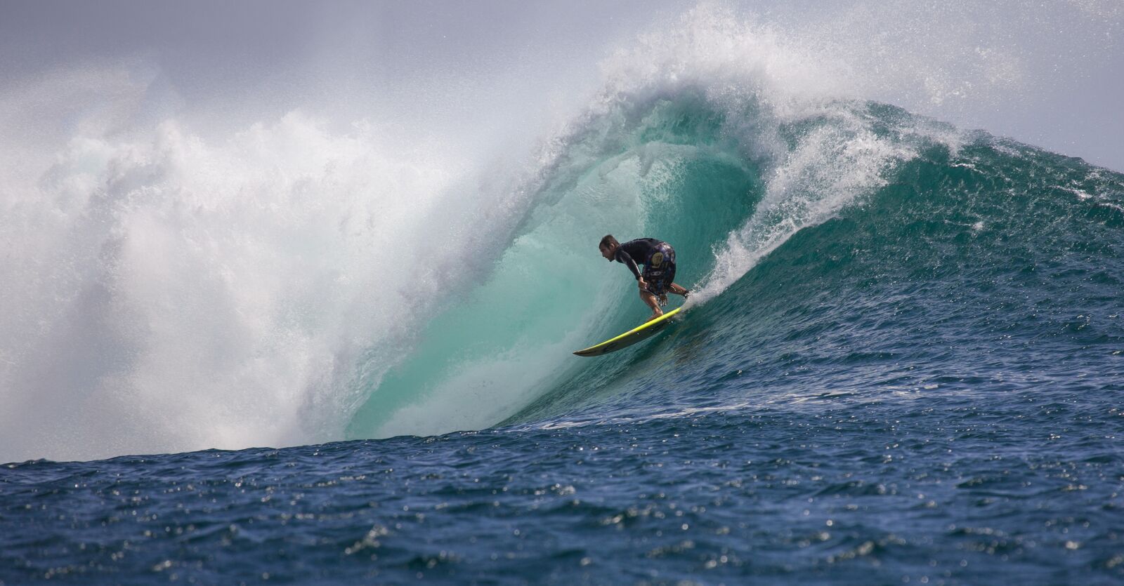Canon EOS 5D sample photo. Surfing, big waves, the photography