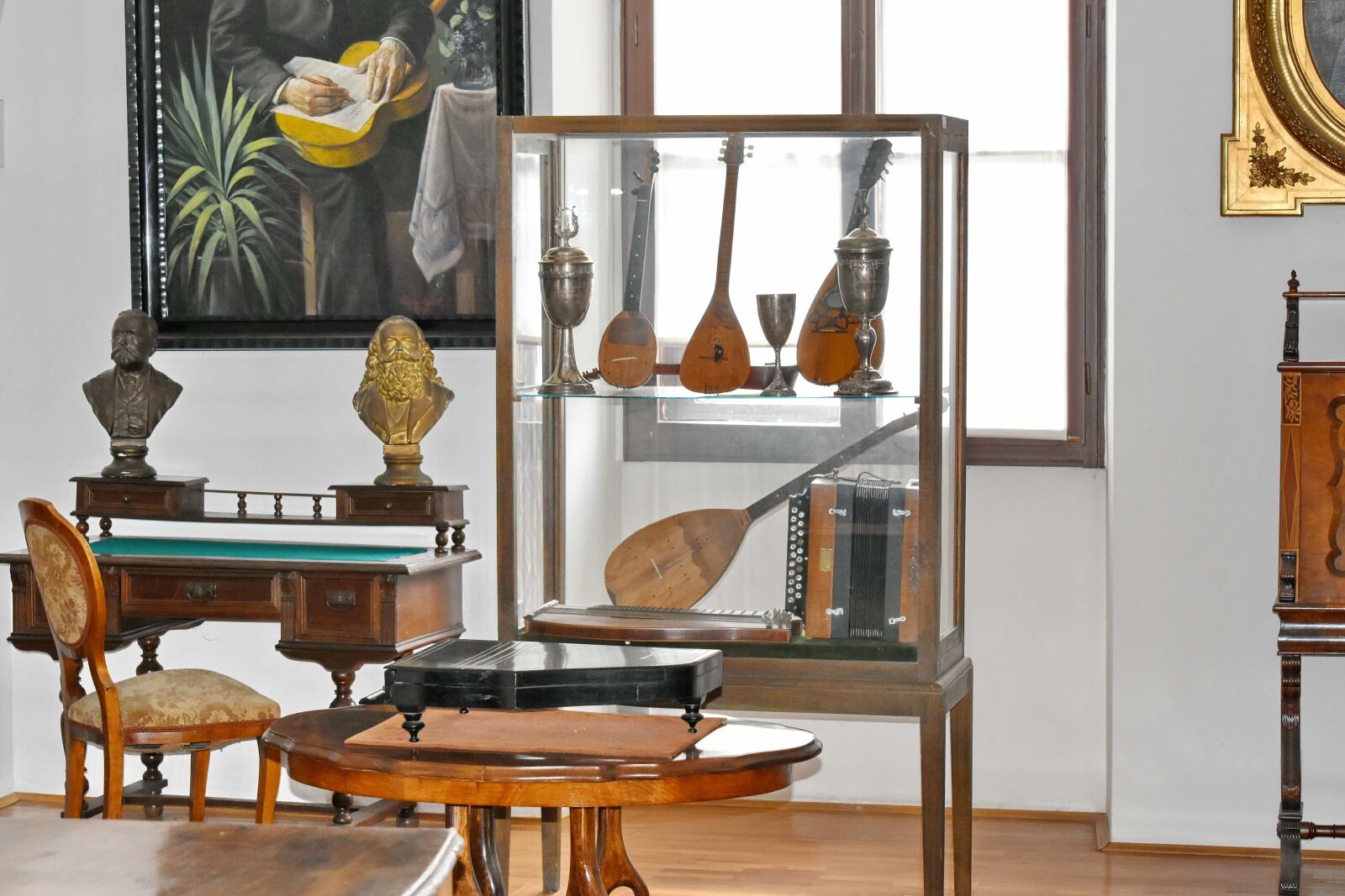 Nikon D5500 sample photo. Museum, room, furniture, interior photography