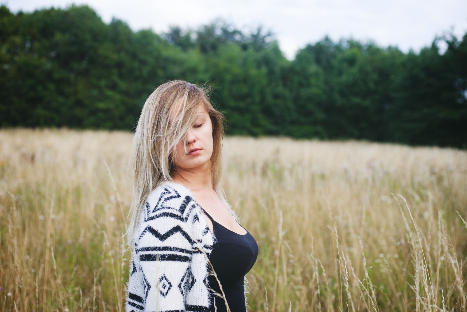 Canon EOS 5D Mark II sample photo. Blonde, girl, woman photography