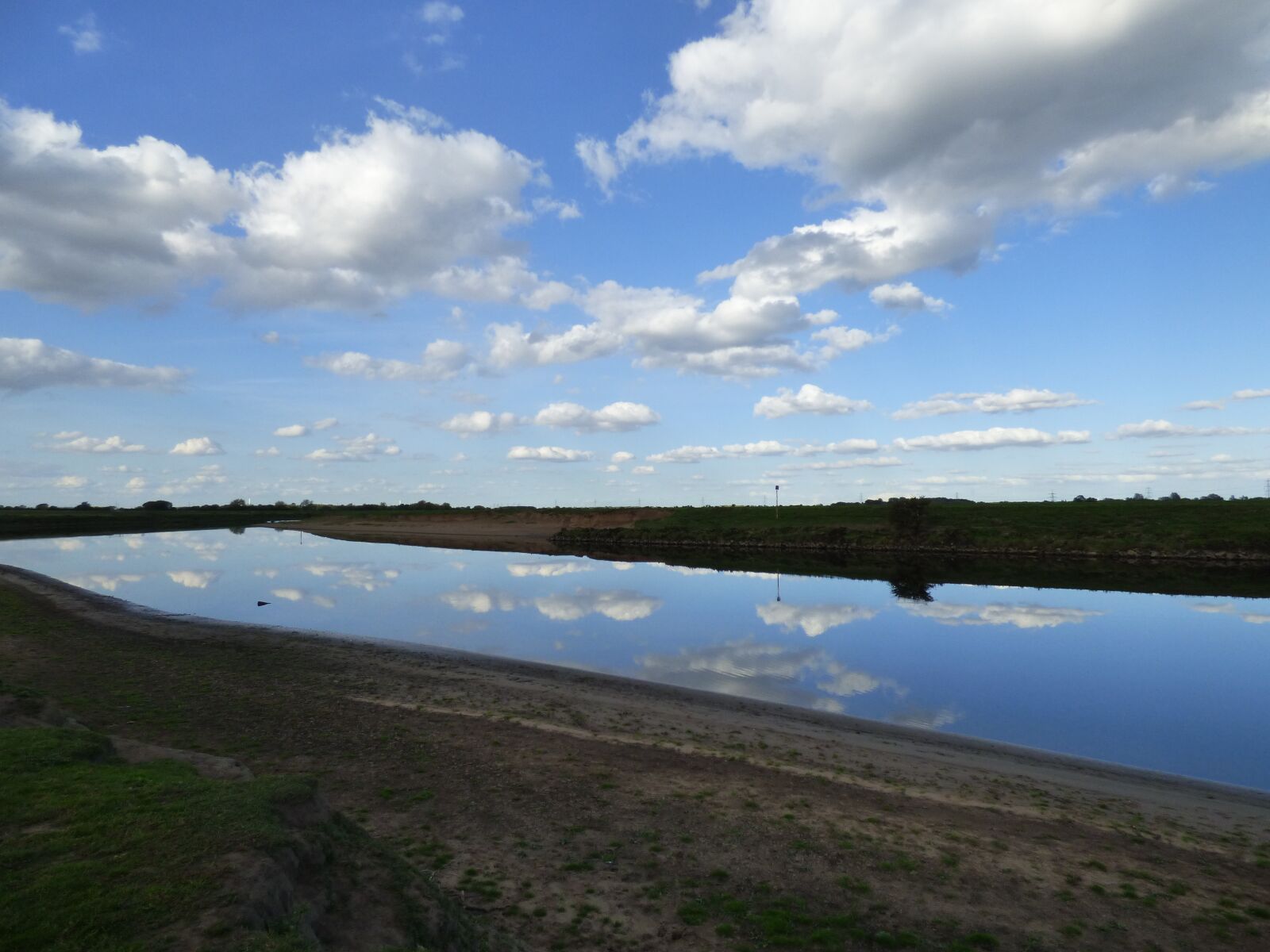 Panasonic DMC-FZ72 sample photo. River, clouds, reflections photography