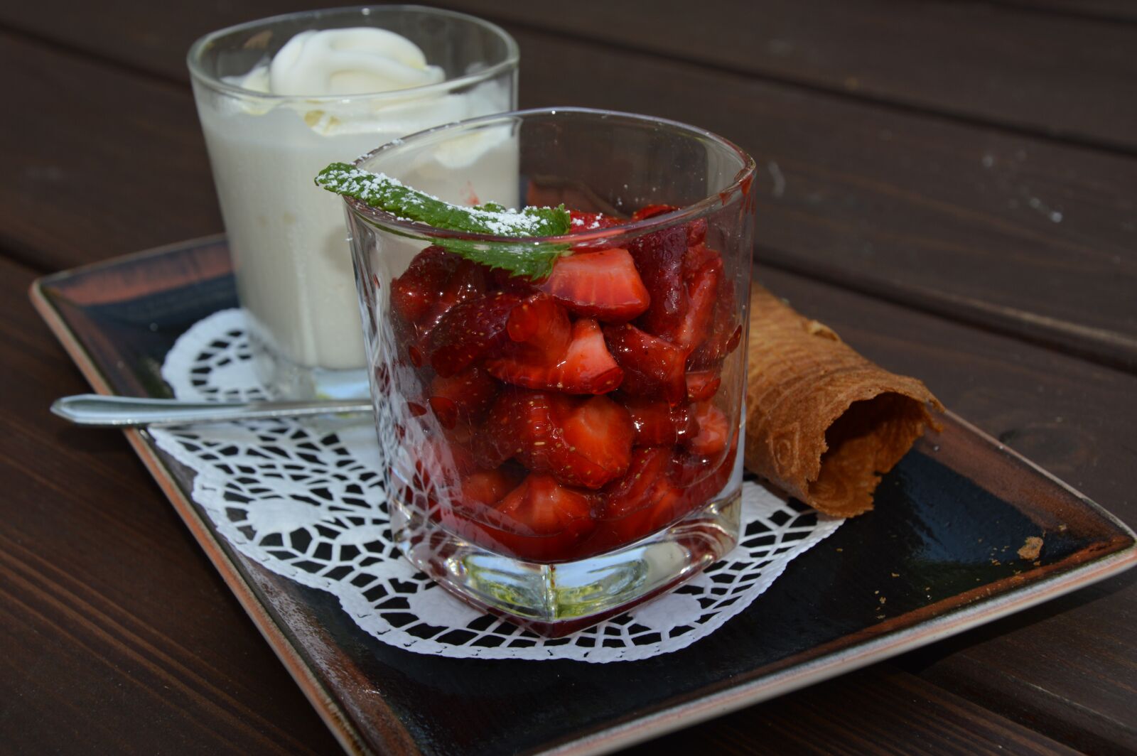 Nikon D3200 sample photo. Dine, dessert, strawberries photography