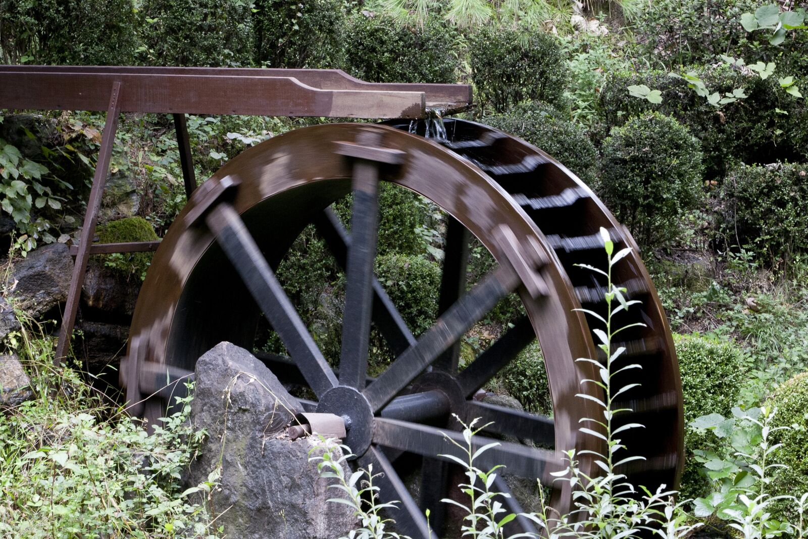 Canon EOS 5D sample photo. Watermill, water, scenery photography