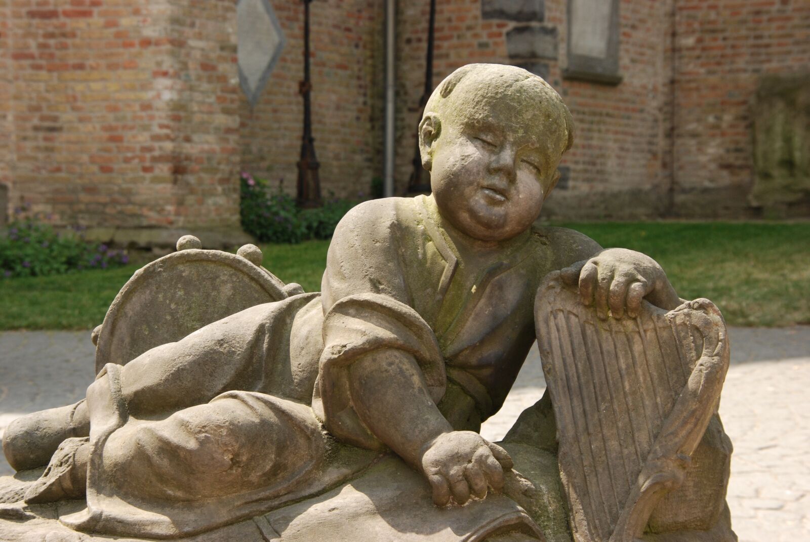 Nikon D80 sample photo. Belgium, bruges, statue photography