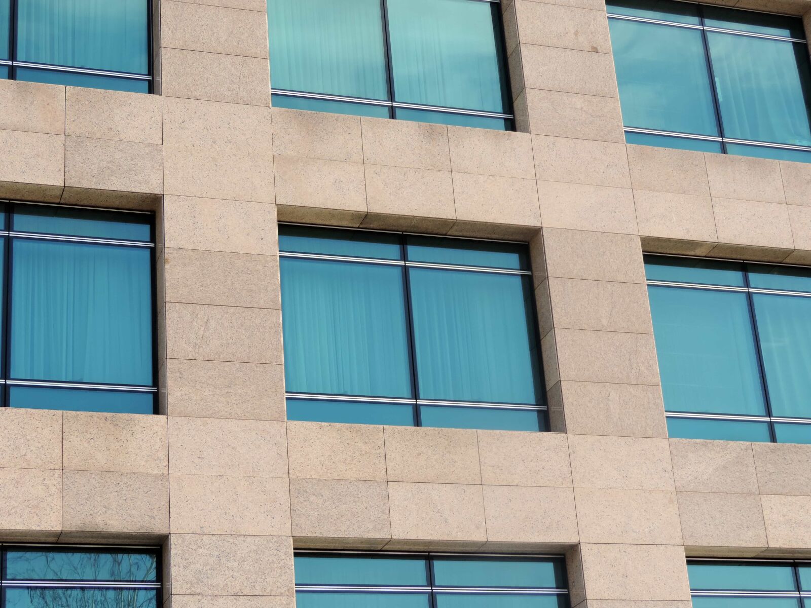 Nikon Coolpix P520 sample photo. Building, facade, architecture, window photography