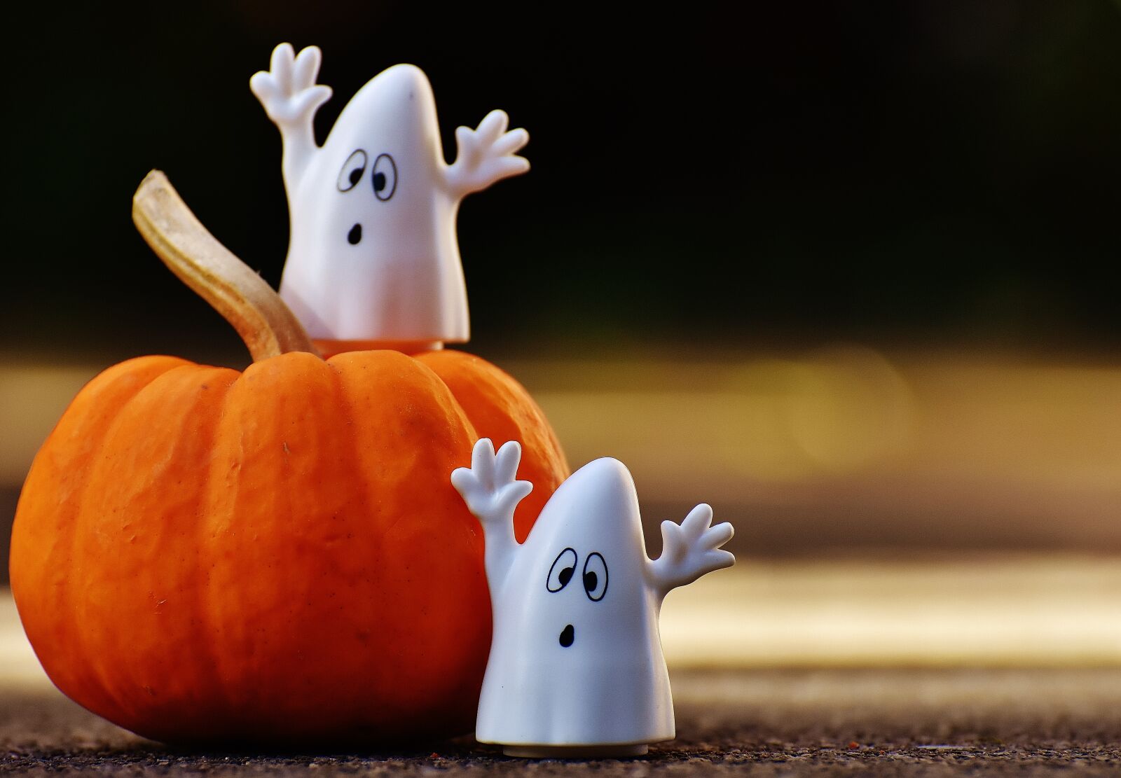 Nikon D7200 sample photo. Halloween, ghosts, pumpkin photography