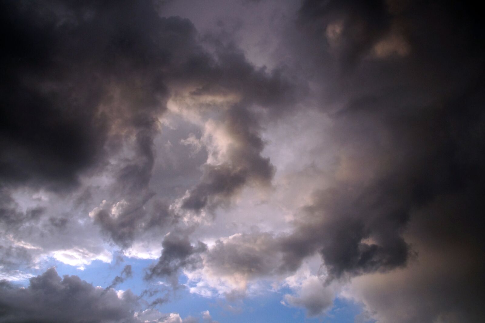 Sony SLT-A58 sample photo. Clouds, sky, weather photography