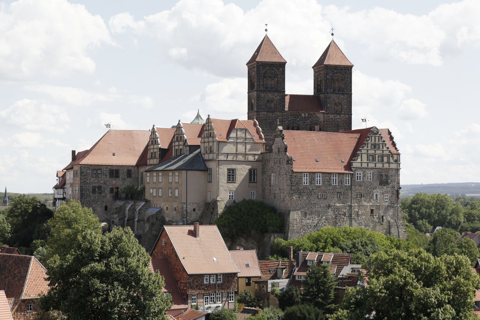 Canon EOS 5D Mark II sample photo. Quedlinburg, altstatt, truss photography