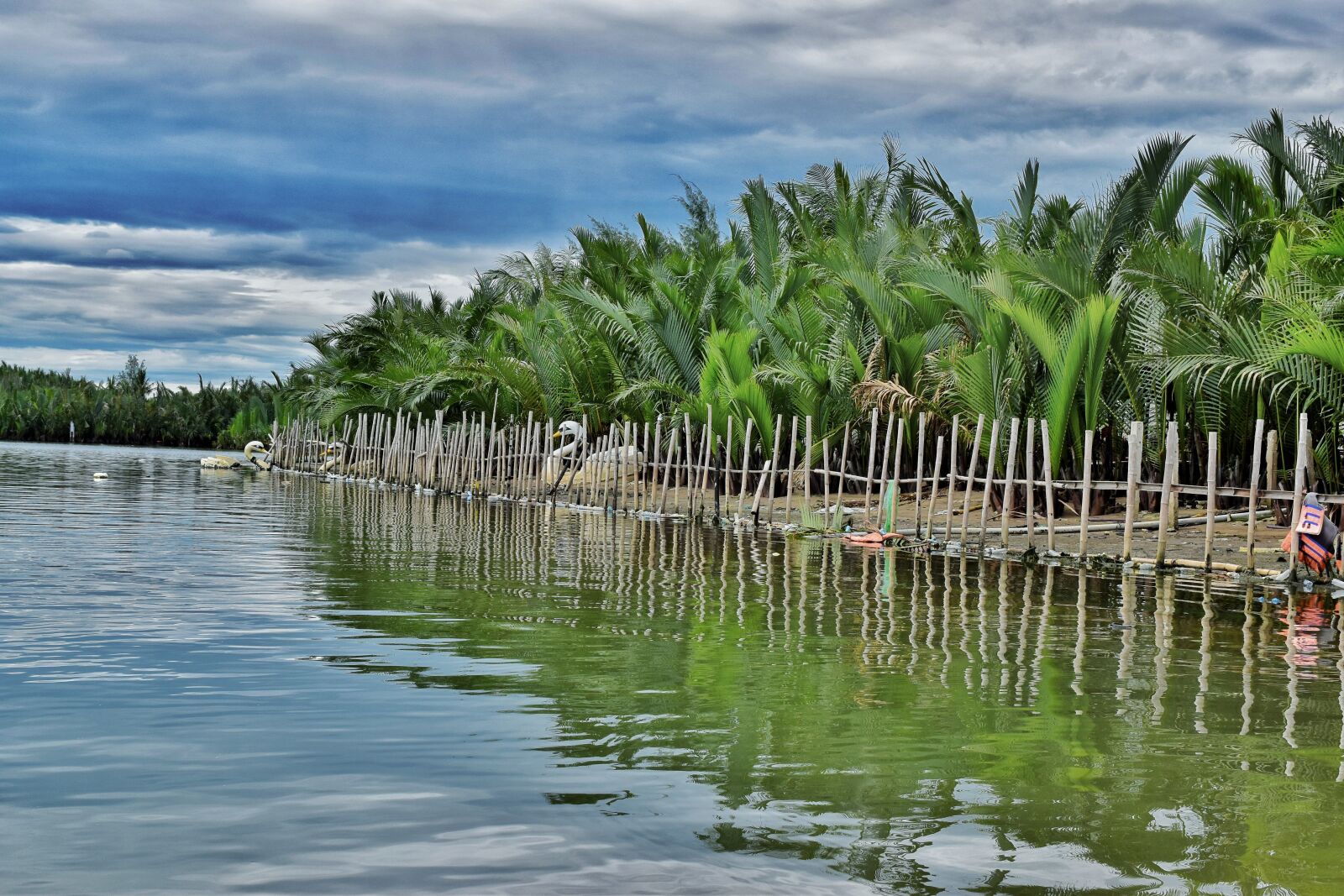 Nikon D5500 sample photo. Lake, pond, boat photography