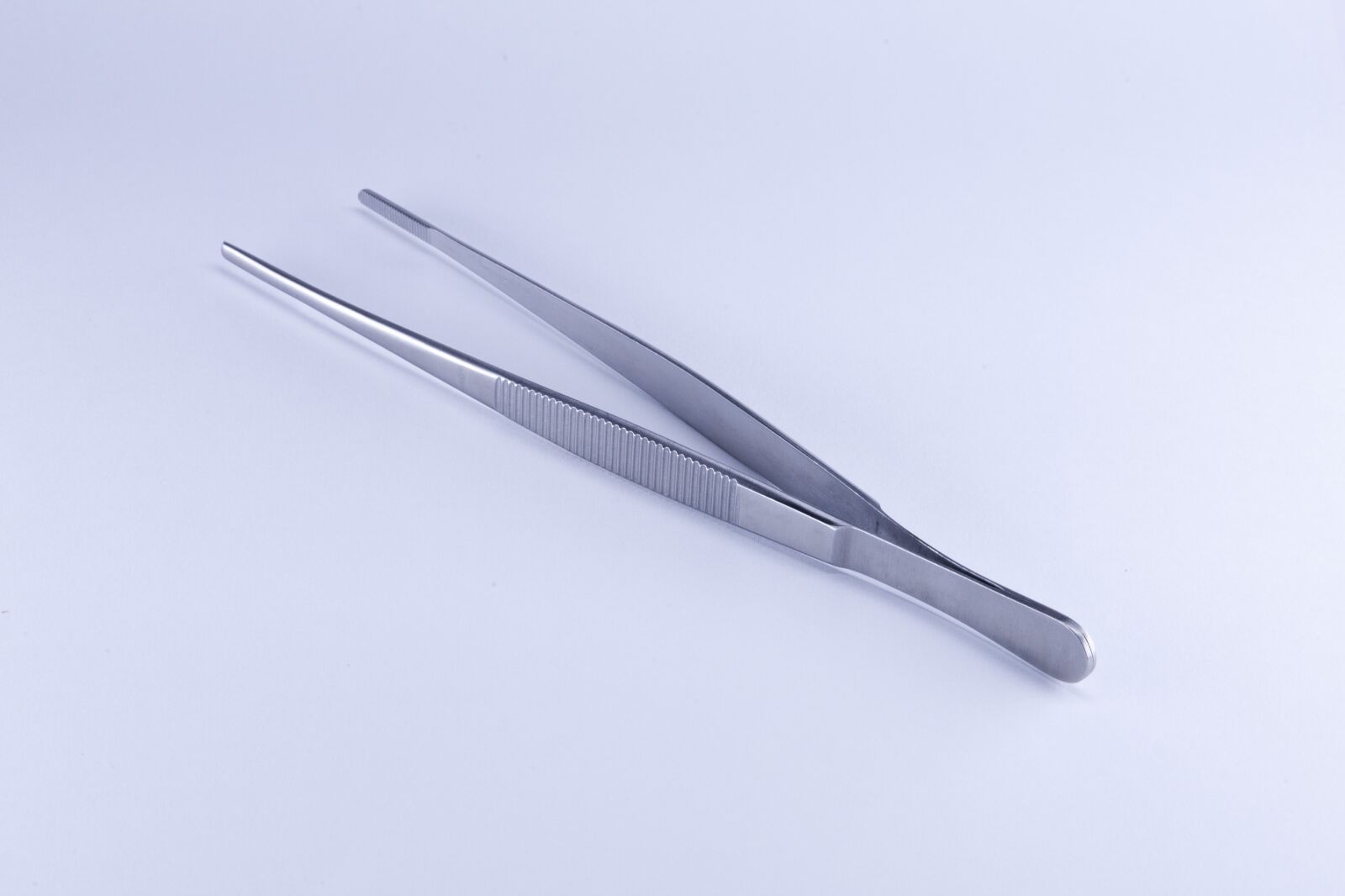 Canon EOS 5D sample photo. Tweezers, tongs, medical tools photography