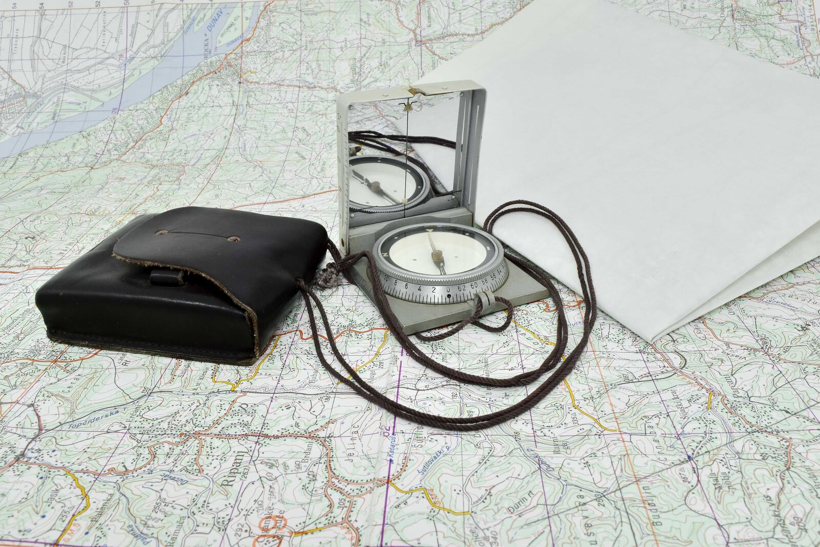 Nikon D5500 sample photo. Compass, navigation, planting, trip photography