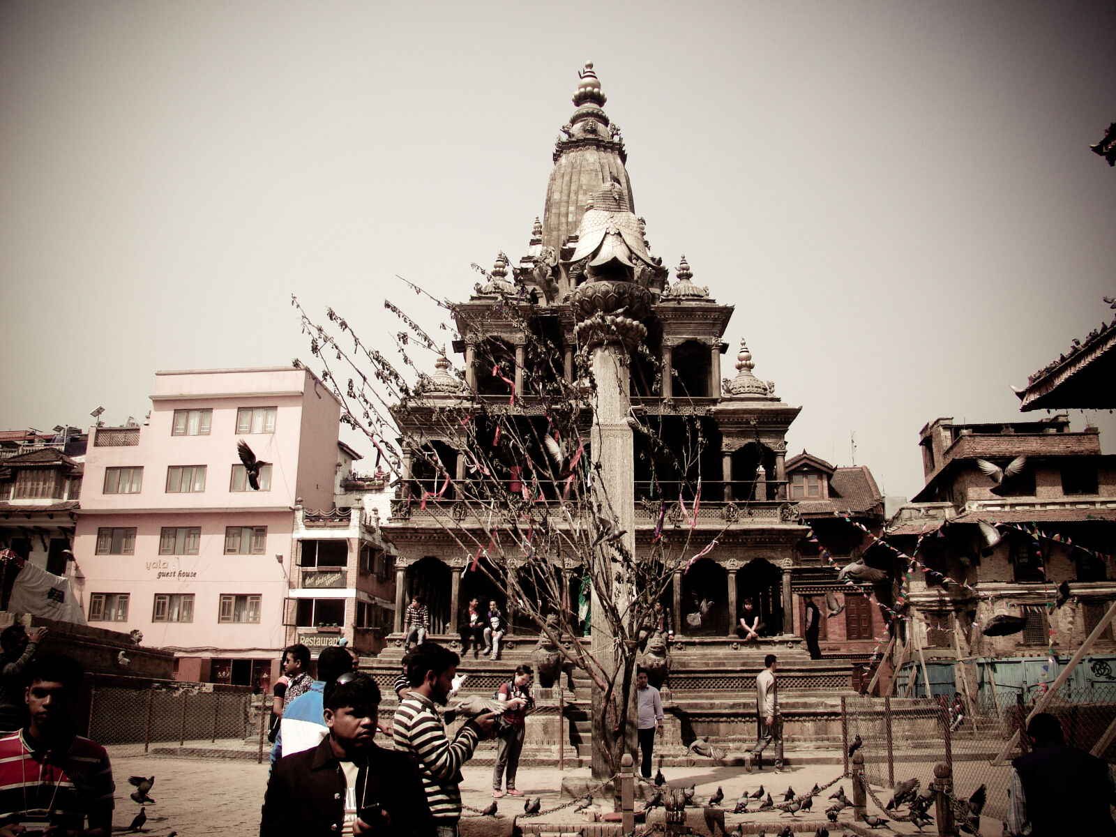 Sony Cyber-shot DSC-H50 sample photo. Temple photography