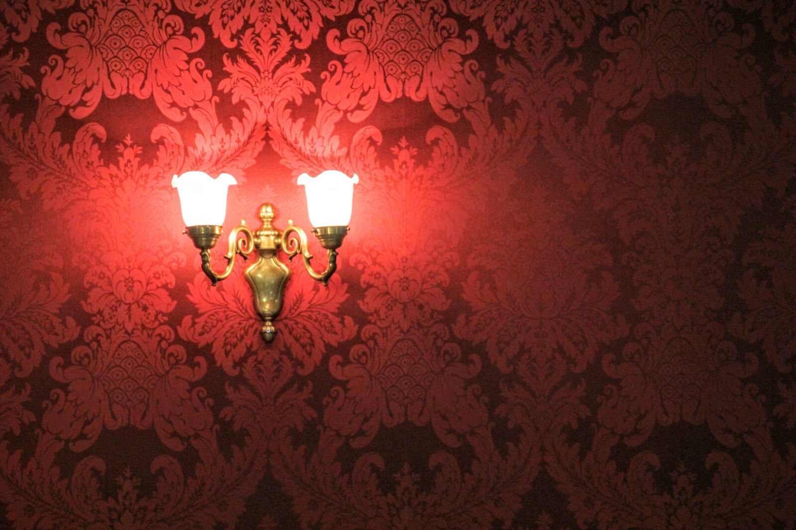 Canon EOS 60D sample photo. Wallpaper, lamp, nostalgia photography
