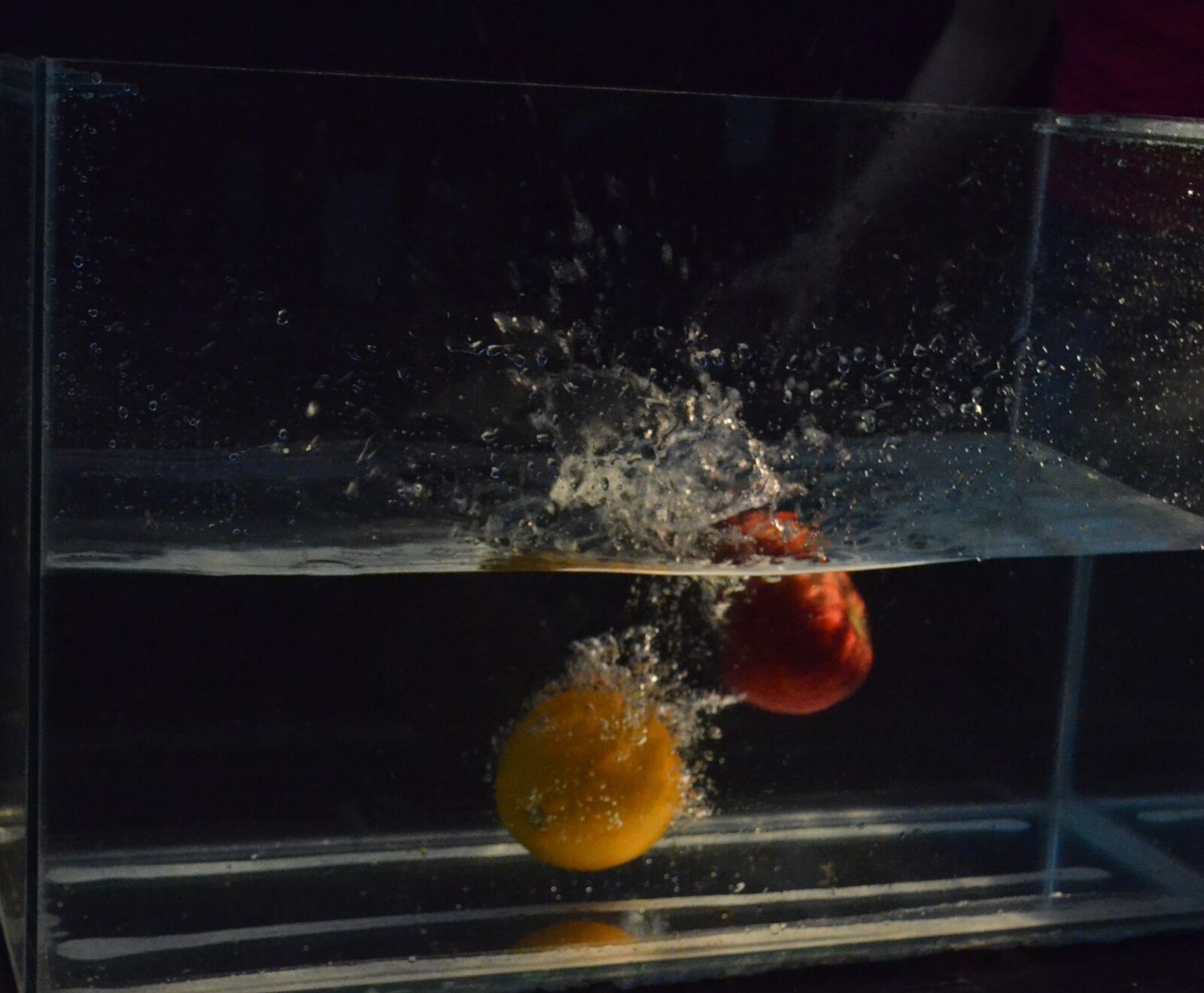 Nikon D5100 sample photo. Fruit, water, healthy photography