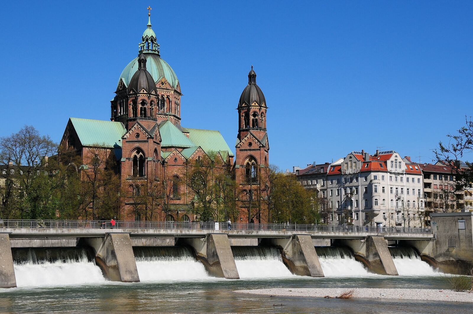 Nikon D300 sample photo. Munich, luke's church, isar photography