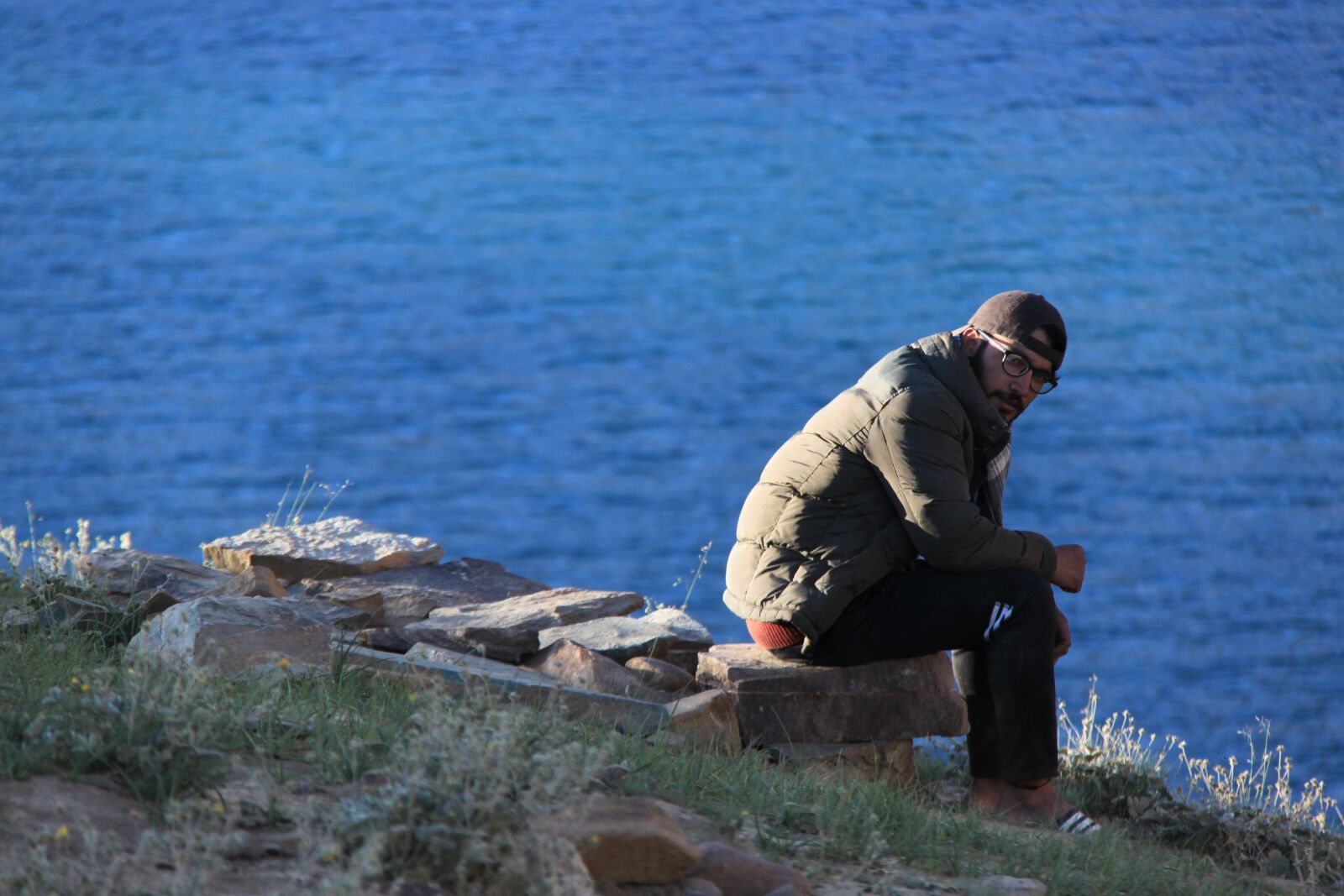 Canon EOS 500D (EOS Rebel T1i / EOS Kiss X3) sample photo. Man, lake, nature photography