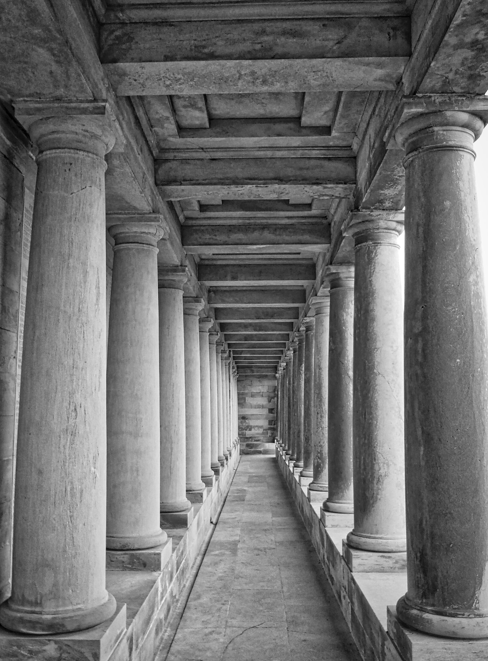 Panasonic DMC-TZ41 sample photo. Columns, colonnade, classical photography