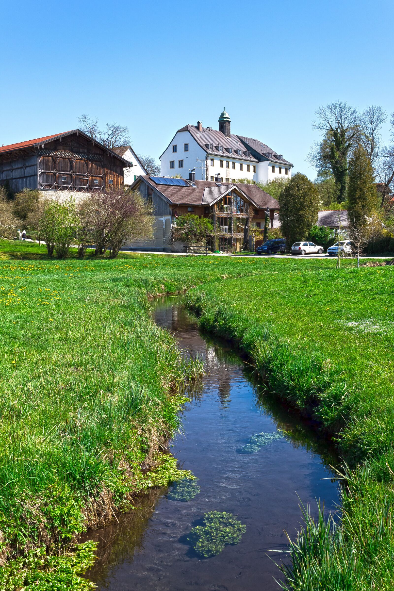 Canon EOS 1300D (EOS Rebel T6 / EOS Kiss X80) sample photo. Bach, castle, architecture photography