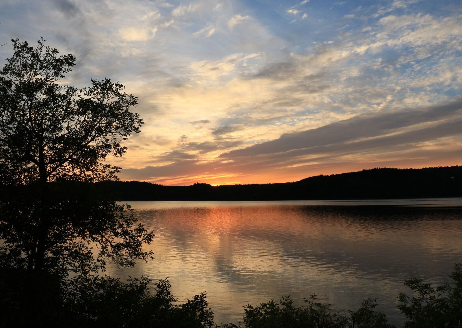 Canon EOS 7D Mark II sample photo. Sunset, kennebecasis river, new photography