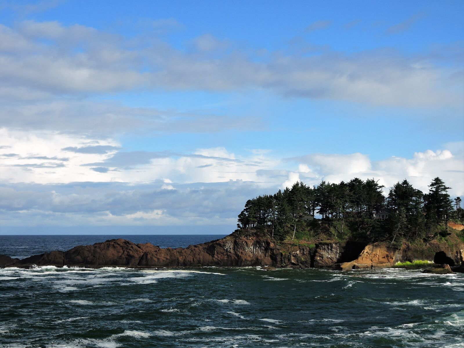 Nikon Coolpix P600 sample photo. Depoe bay, oregon, coast photography