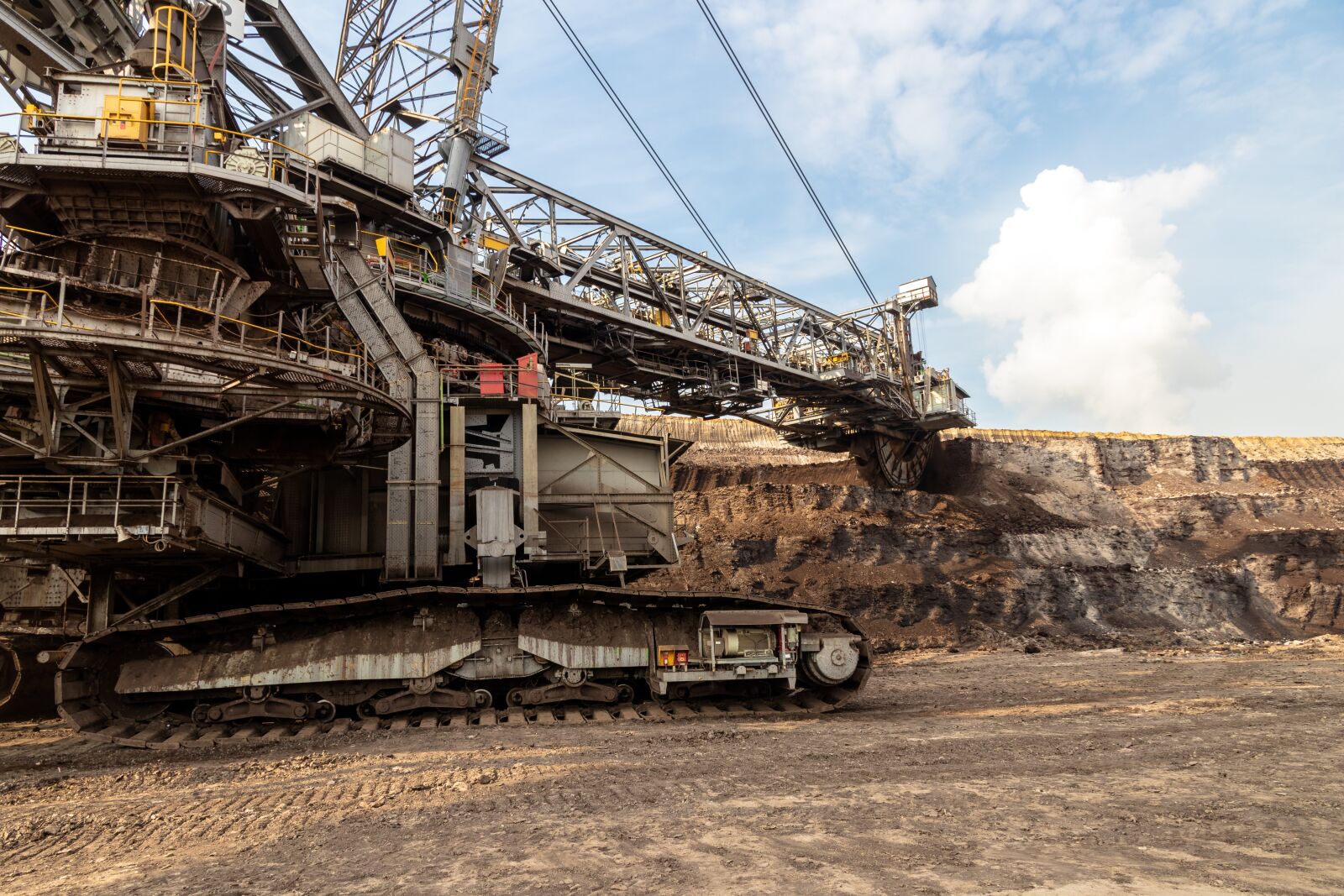 Canon EOS 80D sample photo. Open pit mining, carbon photography