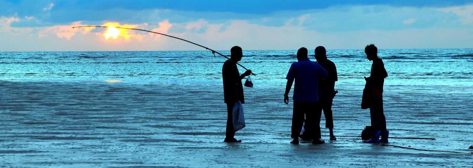 Nikon D5100 sample photo. Fishing, sunset, fisherman photography