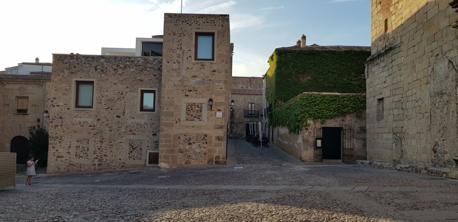 Samsung SM-N950F sample photo. Cáceres, city, extremadura photography