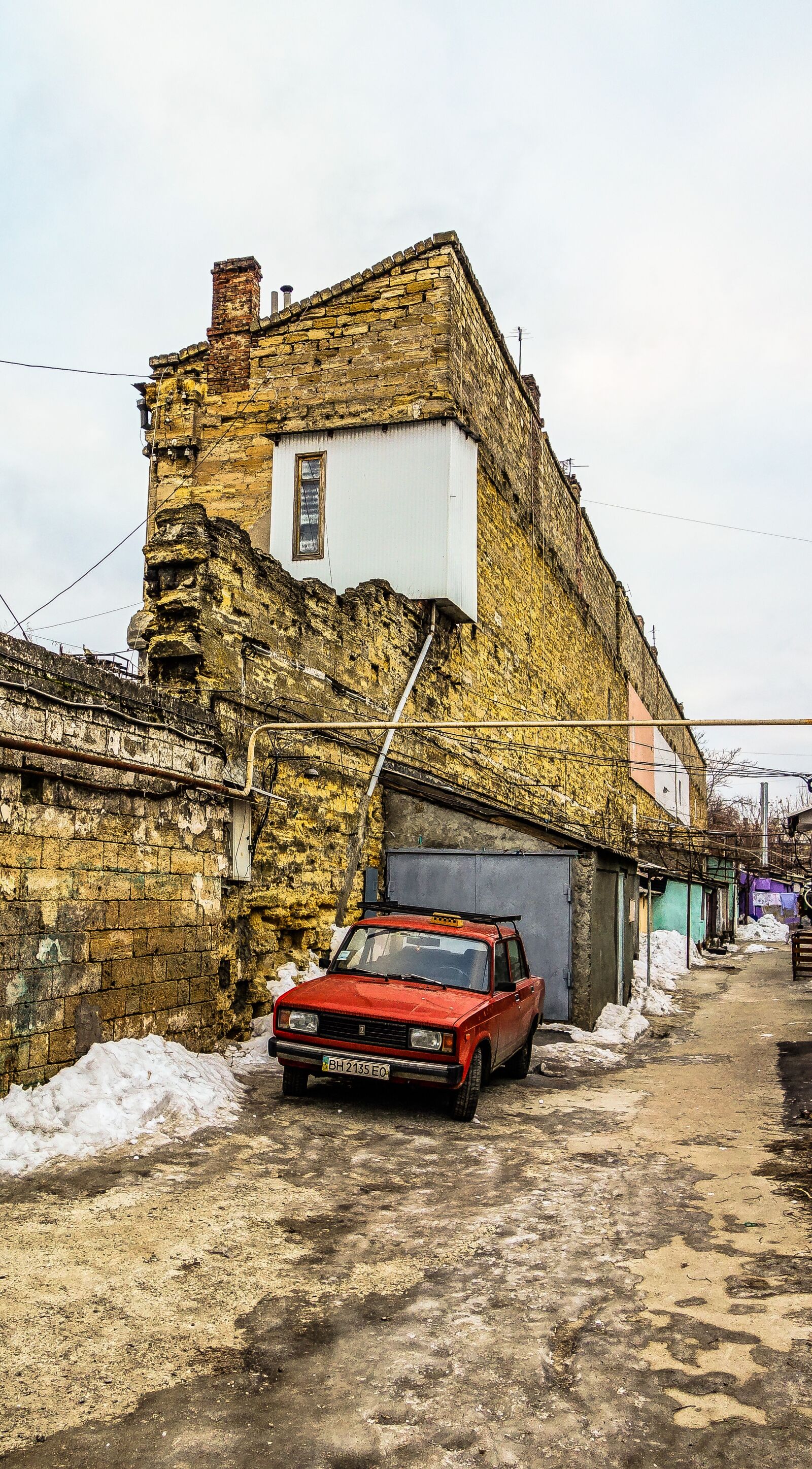 Sony Cyber-shot DSC-RX100 sample photo. Odessa, yard, machine photography