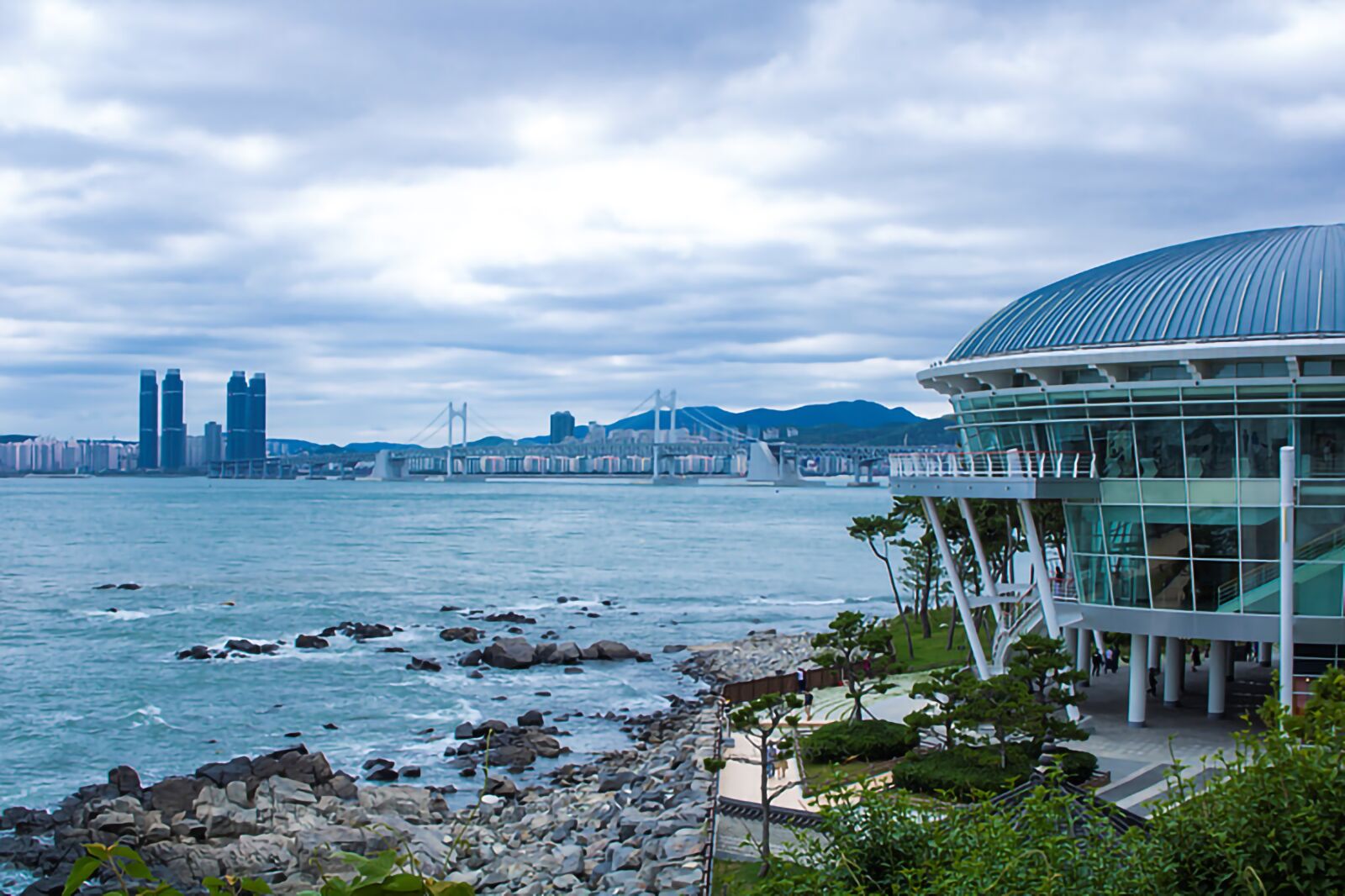 Canon EOS 750D (EOS Rebel T6i / EOS Kiss X8i) sample photo. Sea, korea, beach photography