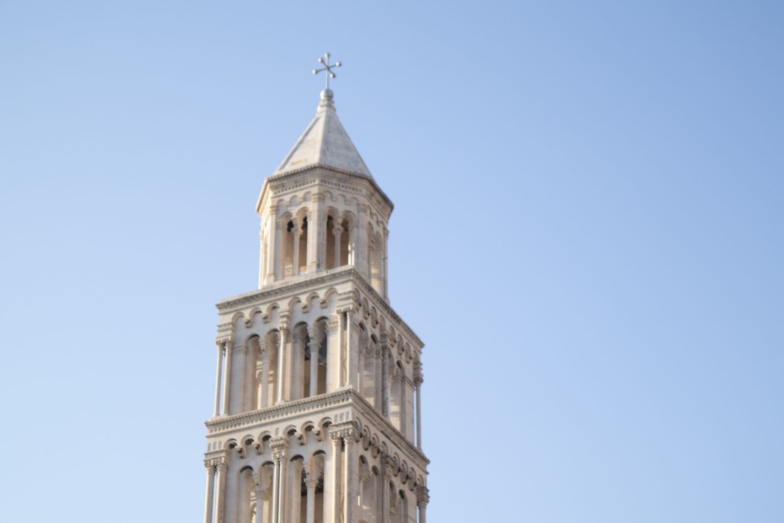 Canon EF-M 15-45mm F3.5-6.3 IS STM sample photo. Tower, bell, church photography