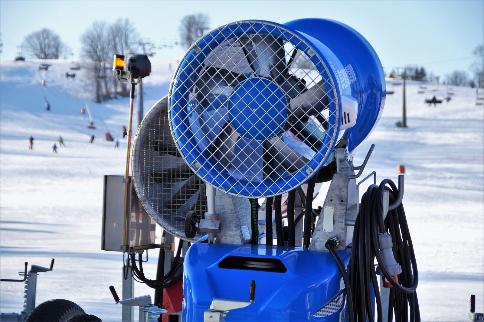 Sony SLT-A58 sample photo. Snow cannon, artificial snow photography