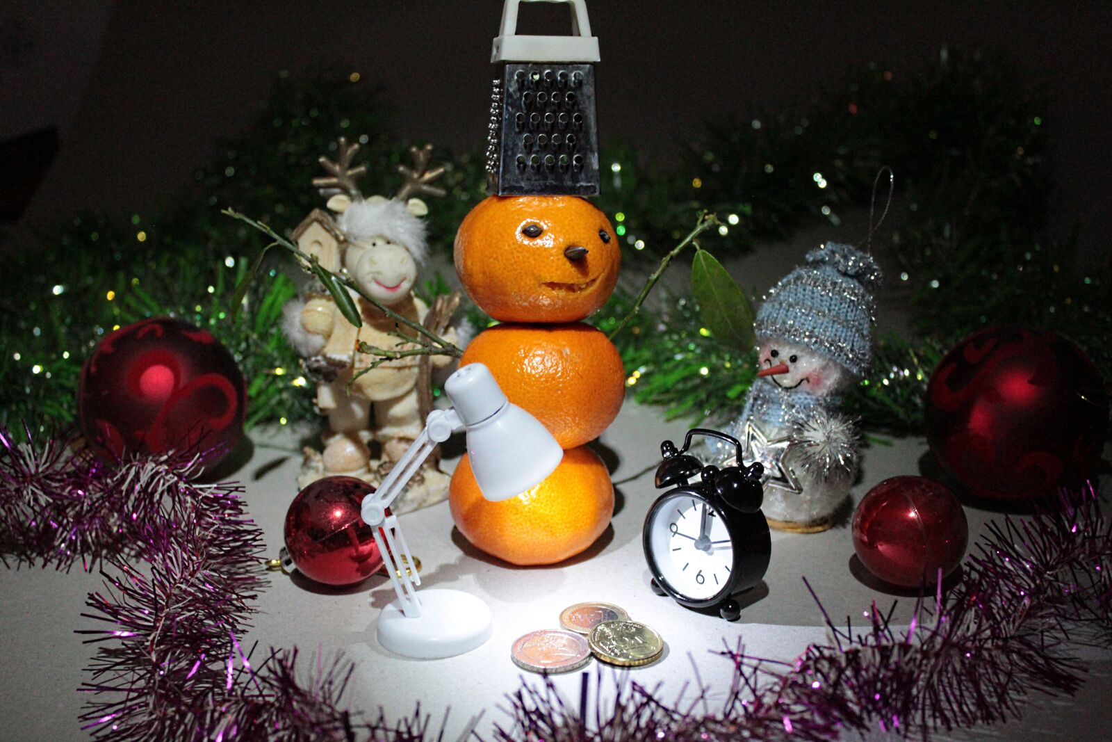 Canon EOS 600D (Rebel EOS T3i / EOS Kiss X5) sample photo. New year's eve, snegovichok photography