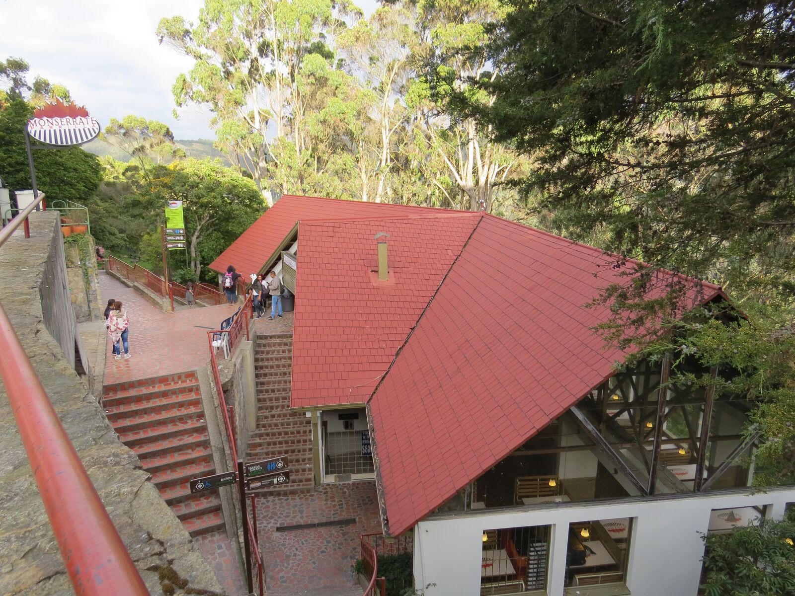 Canon PowerShot SX50 HS sample photo. Houses, bogotá, colombia photography